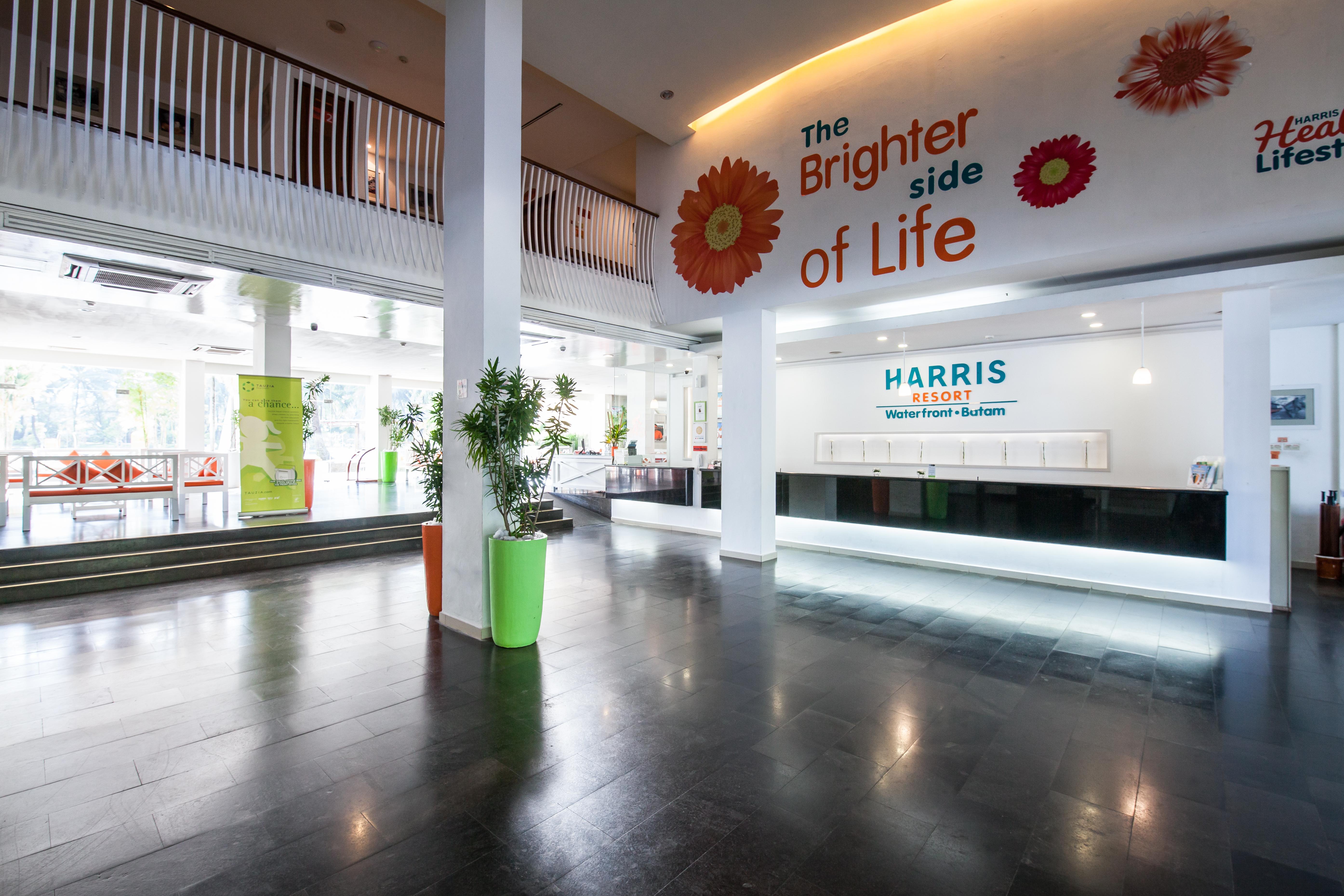 Harris Resort Batam Waterfront Sekupang Ngoại thất bức ảnh