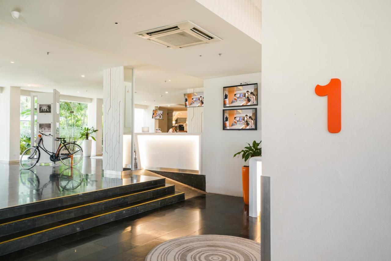 Harris Resort Batam Waterfront Sekupang Ngoại thất bức ảnh