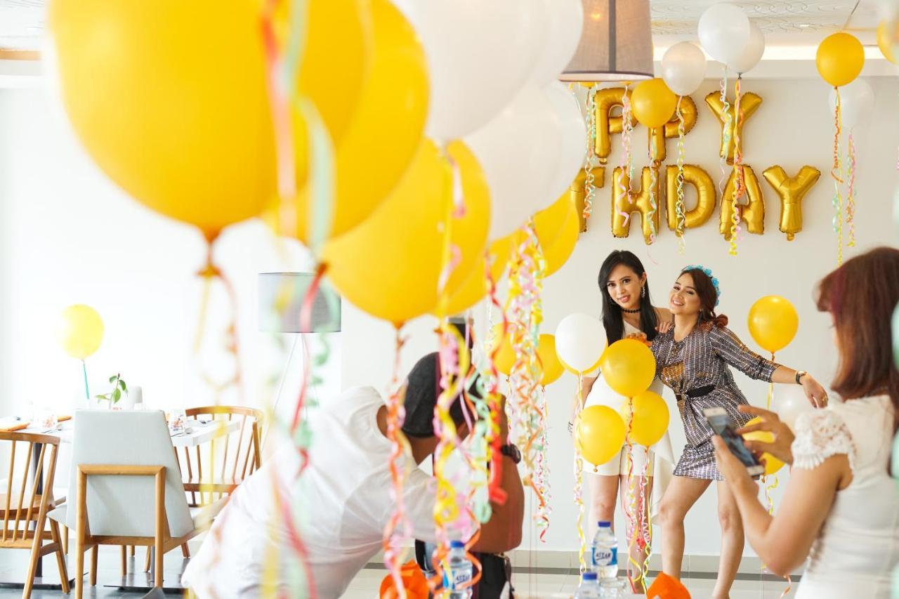 Harris Resort Batam Waterfront Sekupang Ngoại thất bức ảnh